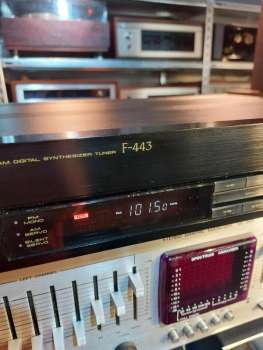 Pioneer F-443 digital Synthi Tuner made in Japan 90er Jahre